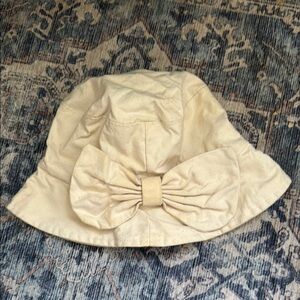 Vintage Cream Bucket Hat with Bow